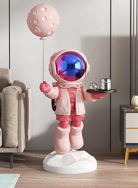 轻奢太空人宇航员客厅落地托盘摆件家居装饰品电视柜乔迁新居礼物
