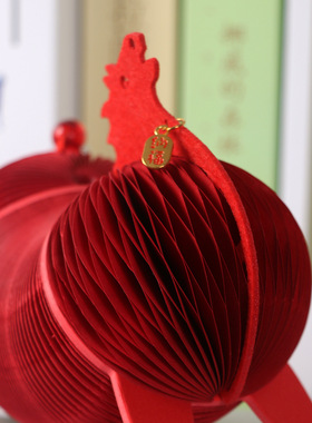 2026年马年摆件蜂窝纸伸缩立体桌面摆设装饰家居饰品礼物创意手办