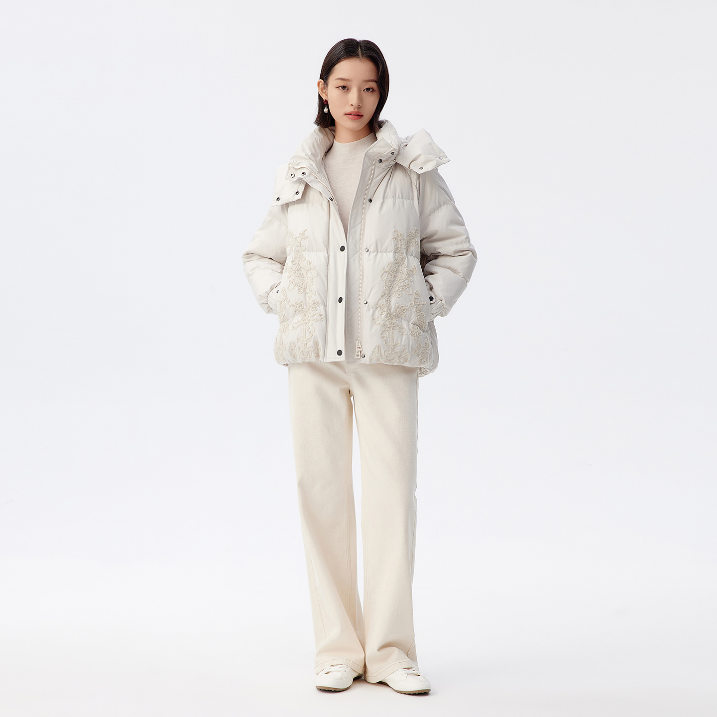 VGRASS维格娜丝冬季新款蕾丝刺绣90鹅绒羽绒服VSY1P4613C - 图0