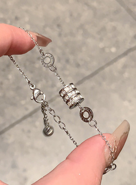 轻奢高级感满钻手镯女银色钛钢不掉色镯子手链手环新款情侣手饰品