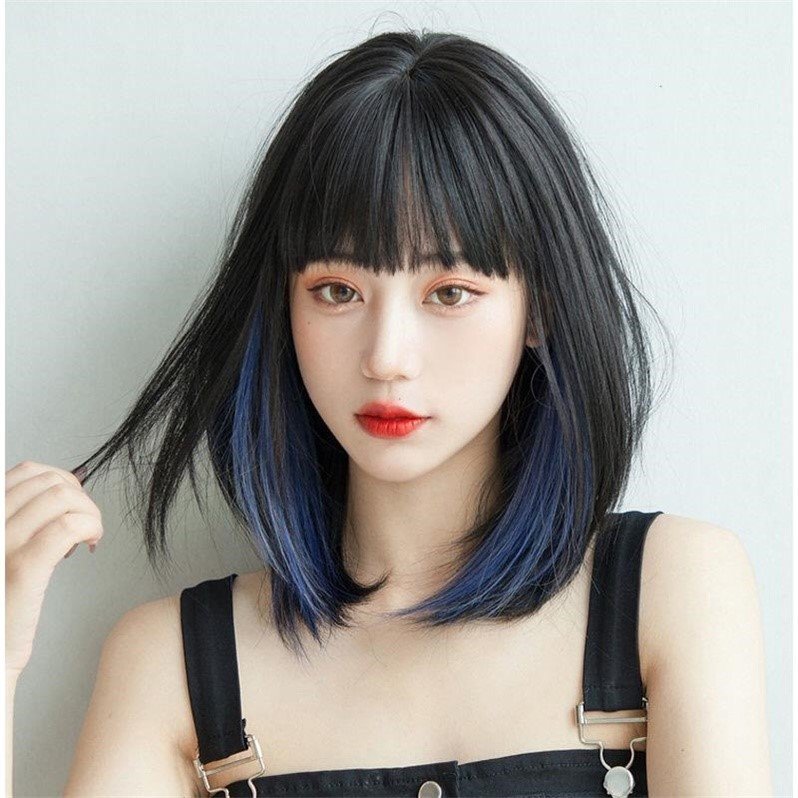 耳を掛けてかつらの女性のショートヘアネットの赤い丸顔の鎖骨の髪の毛を染めて迫真で自然な全体の頭髪をかぶせます 耳を掛けてかつらの女性のショートヘアネットの赤い丸顔の鎖骨の髪の毛を染めて迫真で自然な全体の頭髪をかぶせます