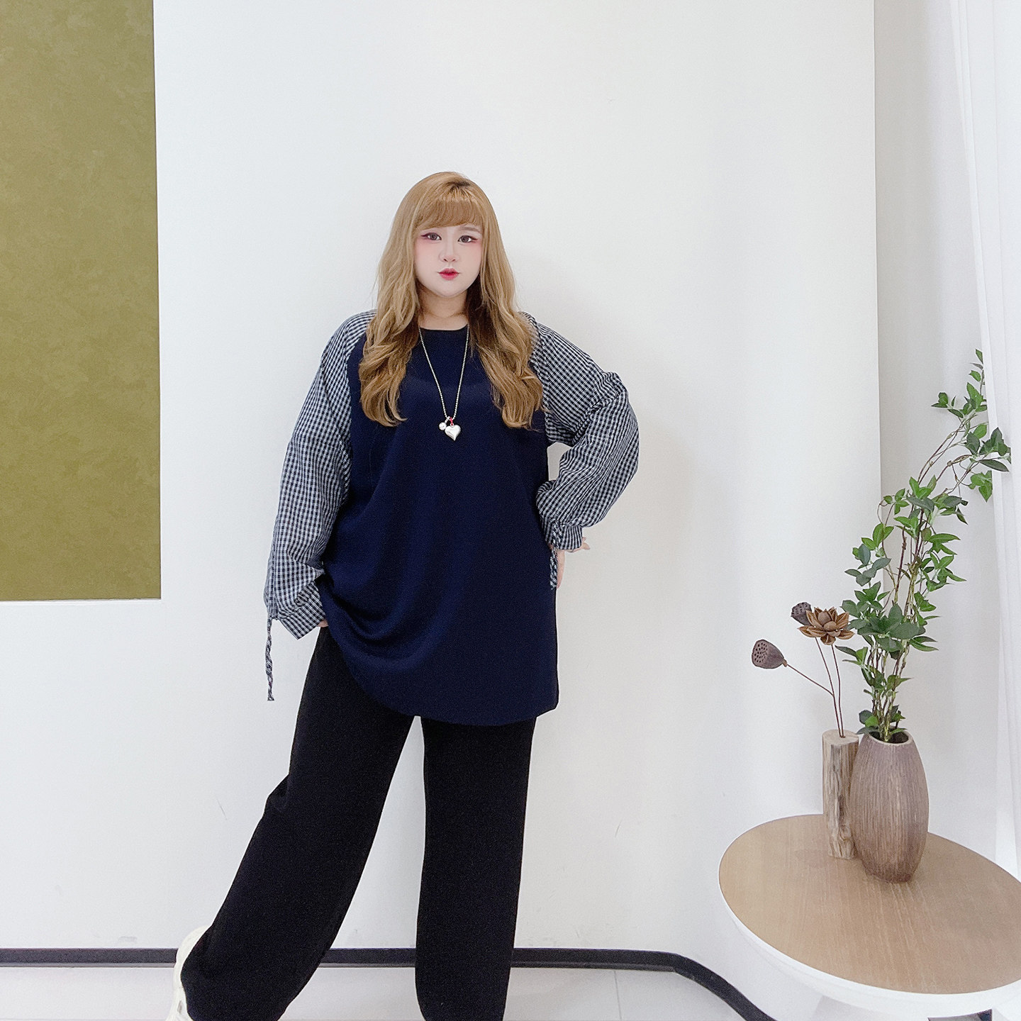 胖莹莹大码女装慵懒风韩系撞色格纹拼接宽松休闲遮肚中长款卫衣,淘宝优惠券,粉丝福利购,淘宝优惠卷