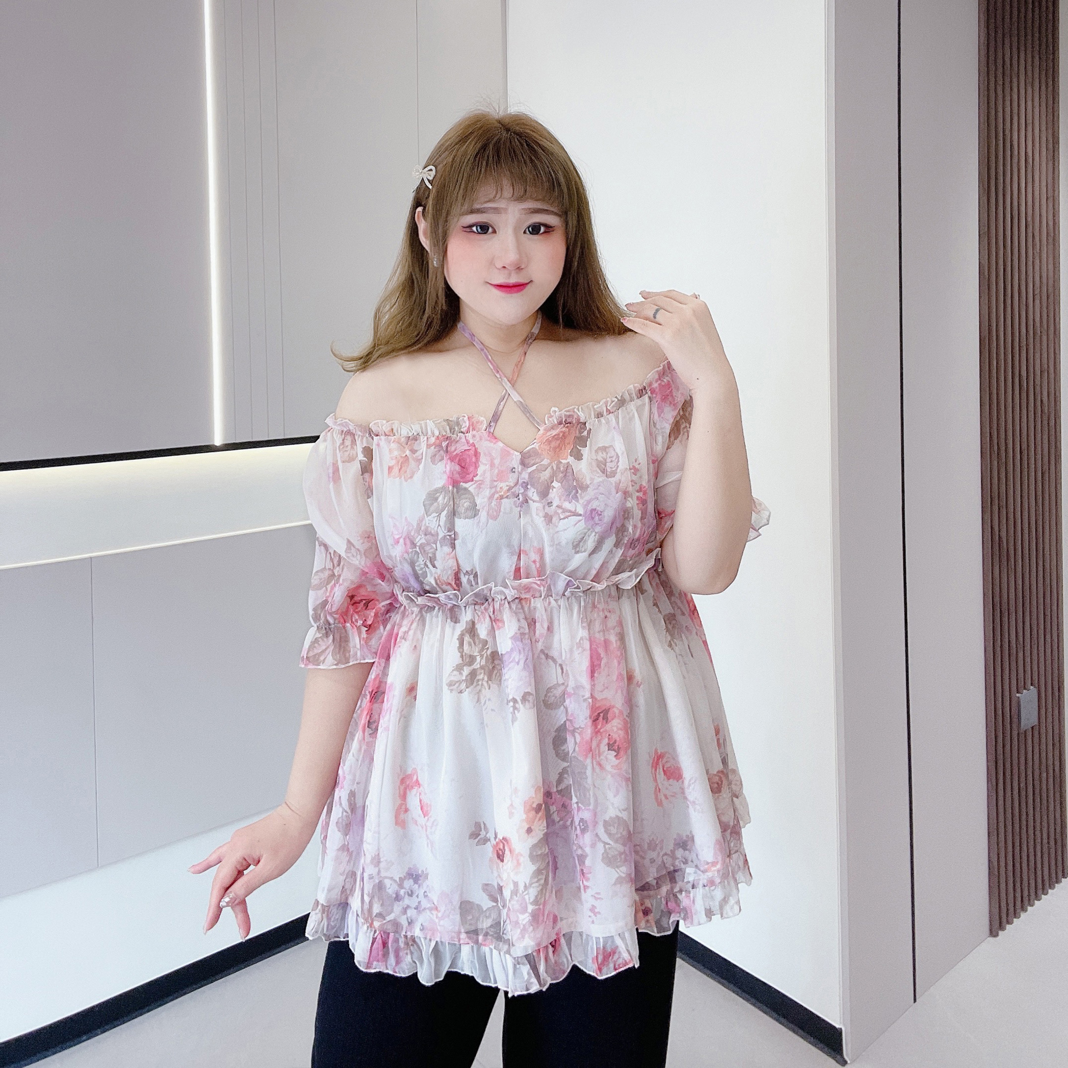 300斤胖mm特大码女装甜美温柔挂脖露肩小众碎花遮肉显瘦雪纺上衣,淘宝优惠券,粉丝福利购,淘宝优惠卷