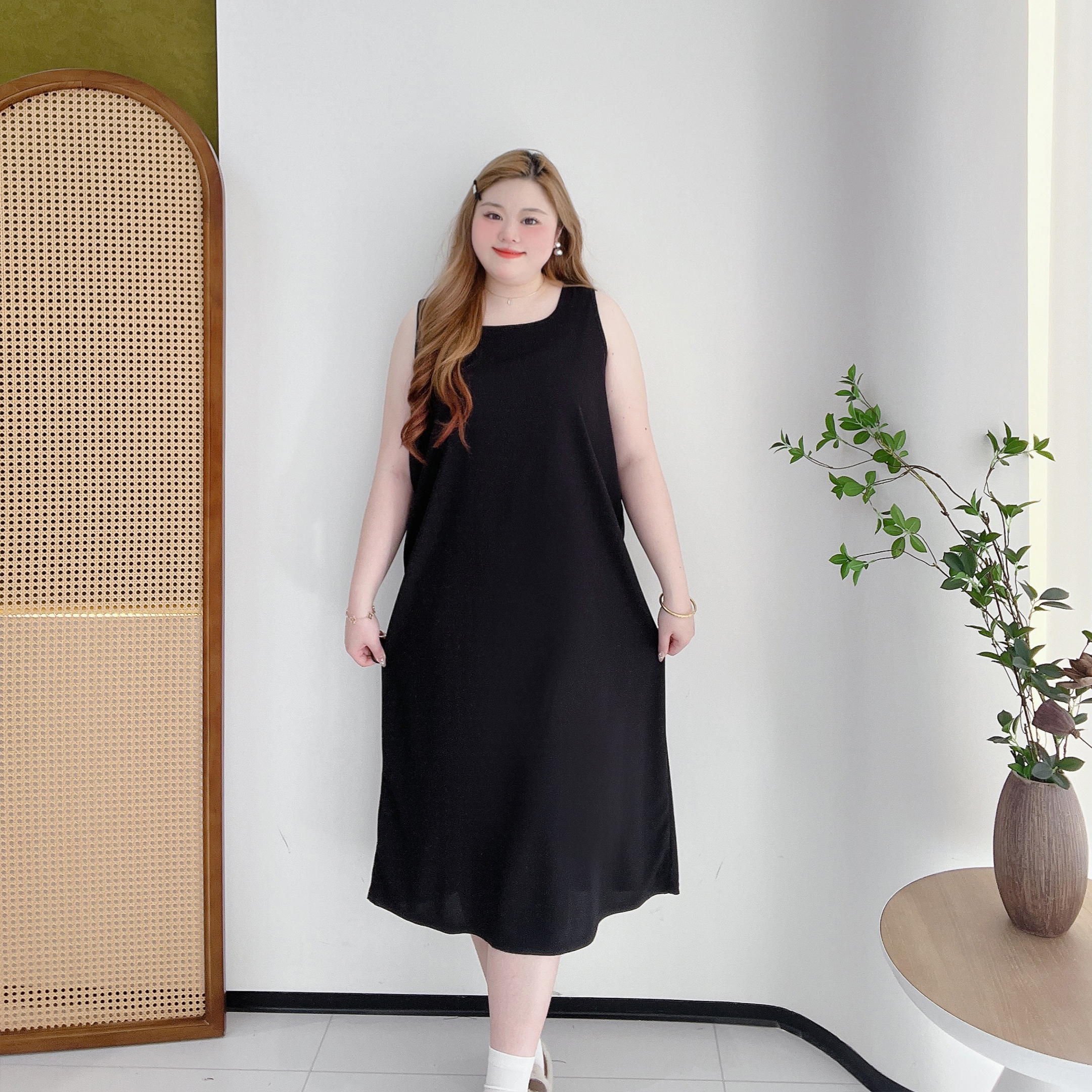 胖莹莹大码女装清新减龄高级感U领无袖背心裙打底显瘦叠穿连衣裙 - 图2