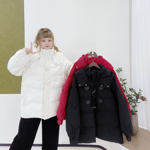 300斤胖莹大码女装韩系少女感减龄保暖加厚牛角扣连帽羽绒服外套 - 图0