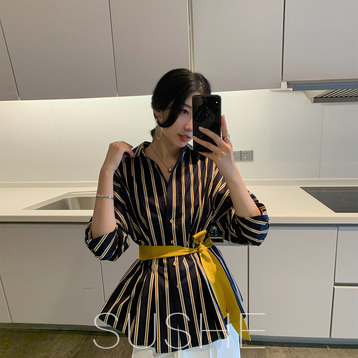 束皙店主蕞爱_时髦精bi撞色衬衫 束皙衬衫