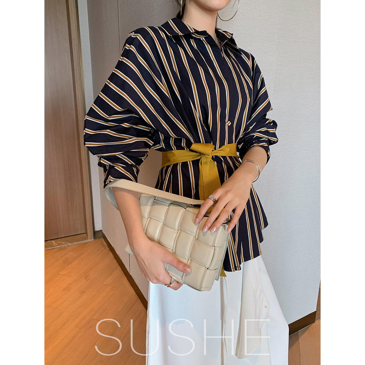 束皙店主蕞爱_时髦精bi撞色衬衫 束皙衬衫