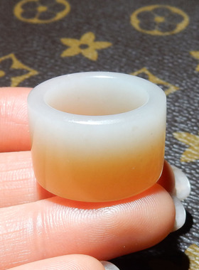 【渐变色糖白玉戒圈】17mm 内径 温润细腻上手显气质小众玉石指环