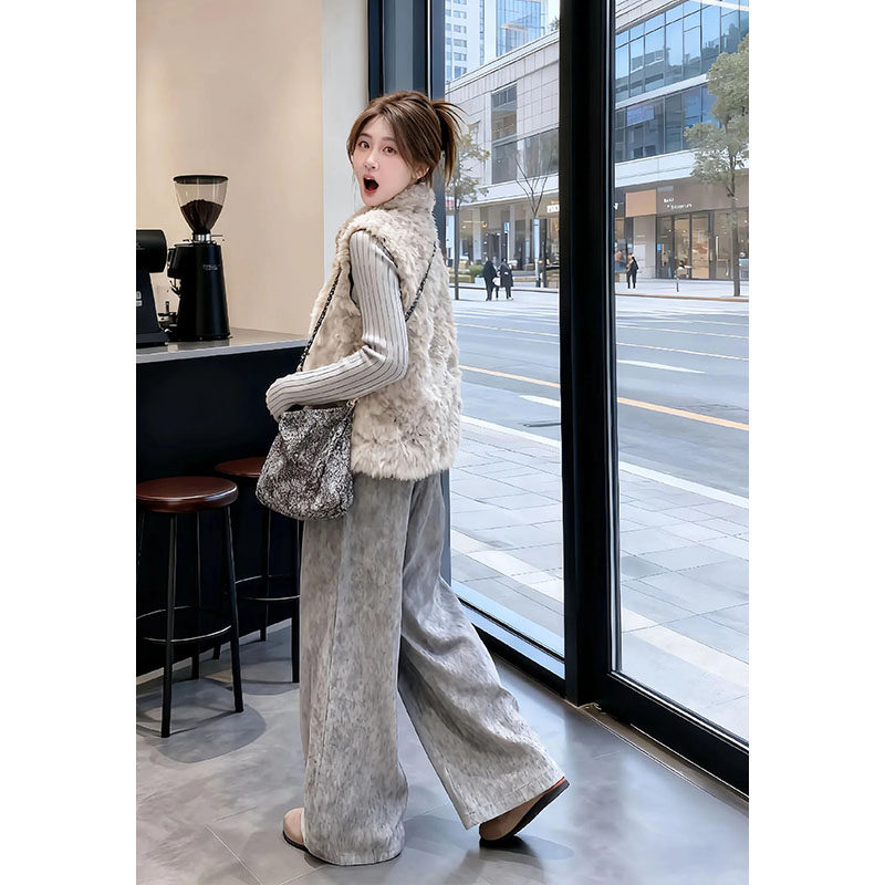 时尚韩系一整套深冬穿搭显瘦针织衫毛绒马甲外套休闲裤三件套装女,淘宝优惠券,粉丝福利购,淘宝优惠卷