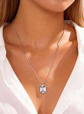 欧美跨境外贸热卖正方形吊坠项饰时尚百搭精致锆石吊坠不锈钢项链