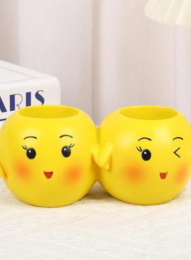 创意丑萌表情桌面笔筒学生桌面家居办公室文具收纳树脂装饰工艺品