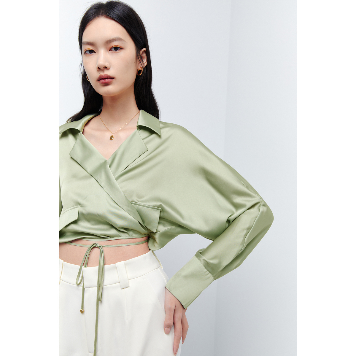  太平鸟outlets店衬衫