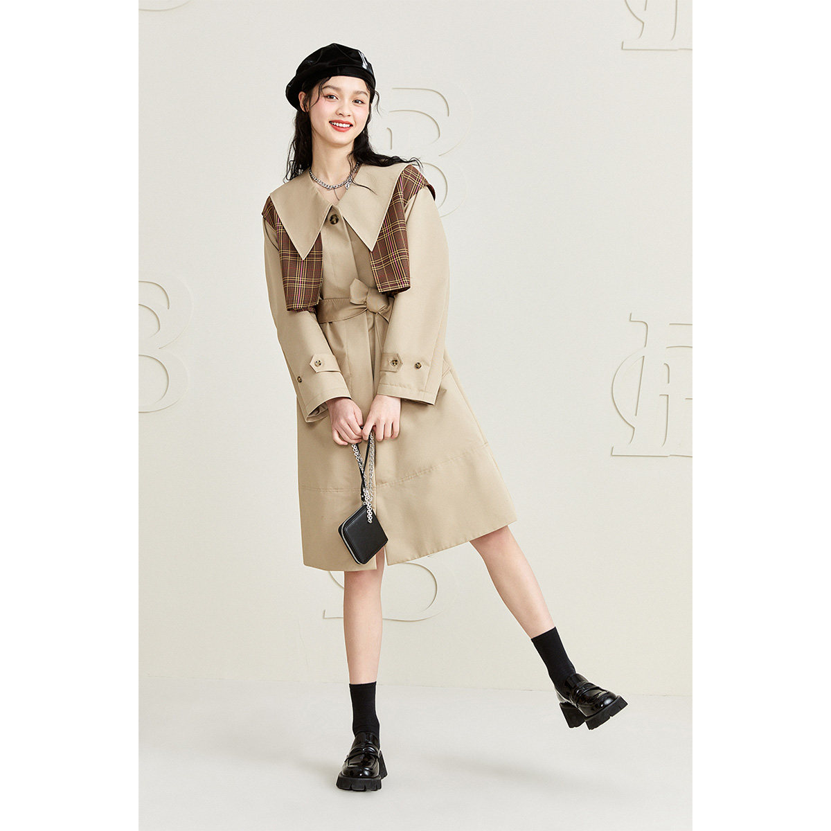 太平鸟两件套格纹2021冬季新款风衣 太平鸟outlets店风衣