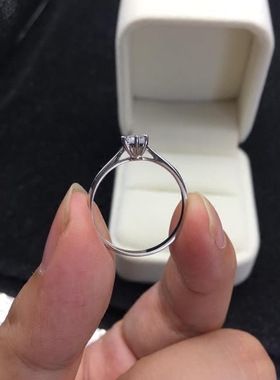 30分六爪仿真钻戒女钻石戒指求婚戒指纯银镀铂金结婚礼物对戒韩版