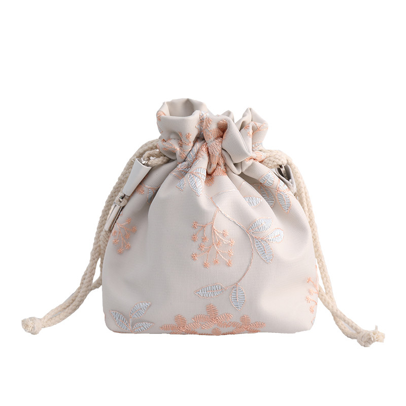 仙女绣花2020新款百搭水桶斜挎包 翠芙女士包袋