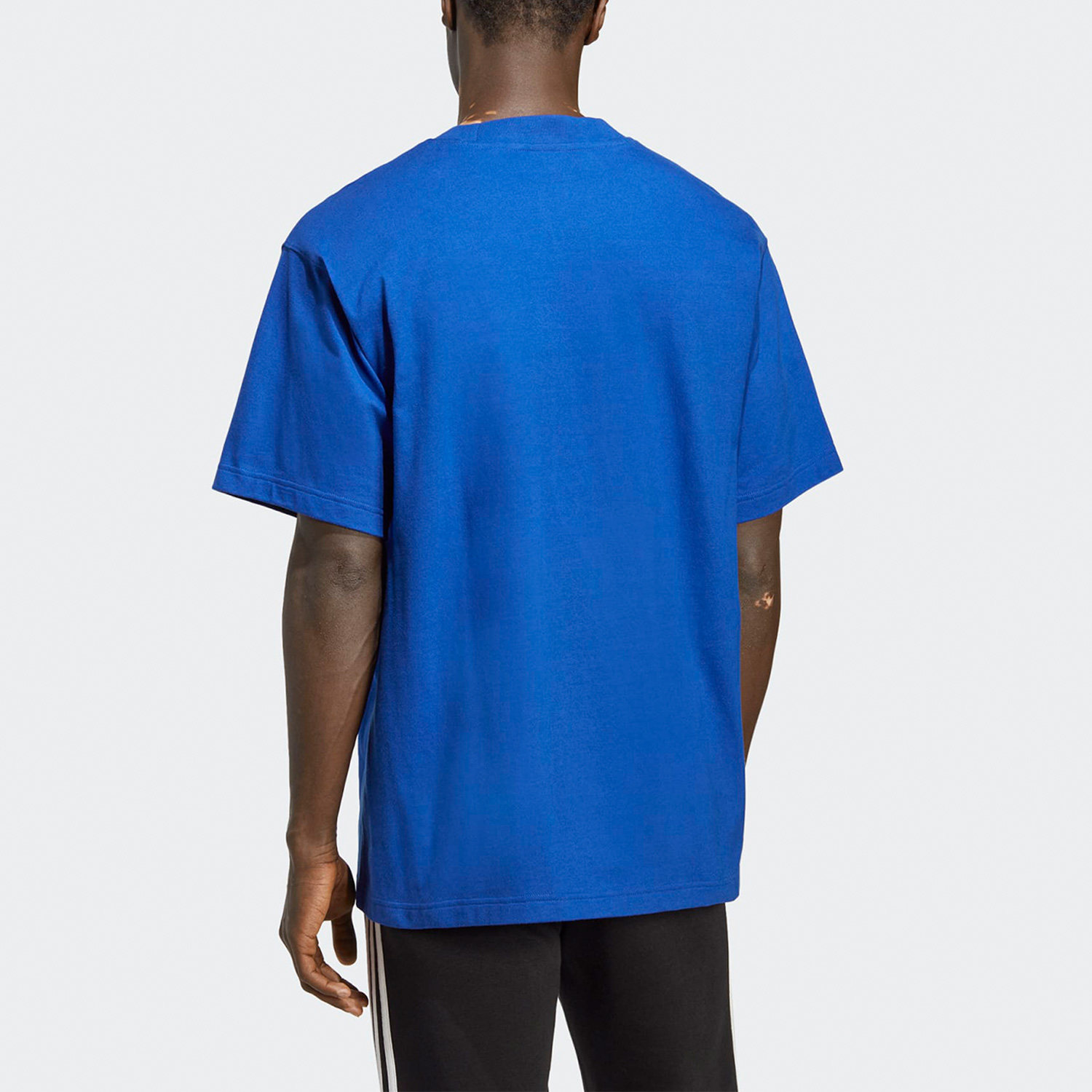 Adidas/阿迪达斯正品春新款宽松男子运动透气短袖IC7412 - 图0