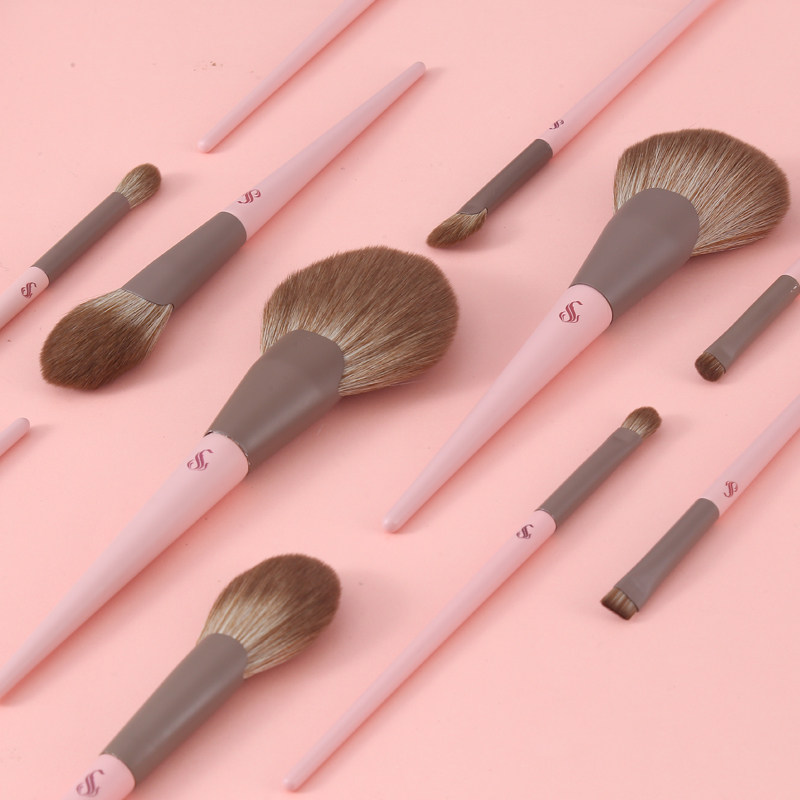 受受狼化妆刷 小布丁后眼尾门牙晕染刷 眼影刷纤维毛眼部美妆工具,淘宝优惠券,粉丝福利购,淘宝优惠卷