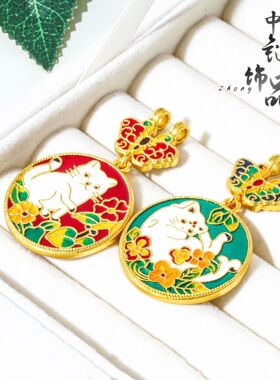 高保色沙金珐琅烧蓝蝴蝶猫咪花牌吊坠 铜镀金慵懒猫牌挂件diy配件
