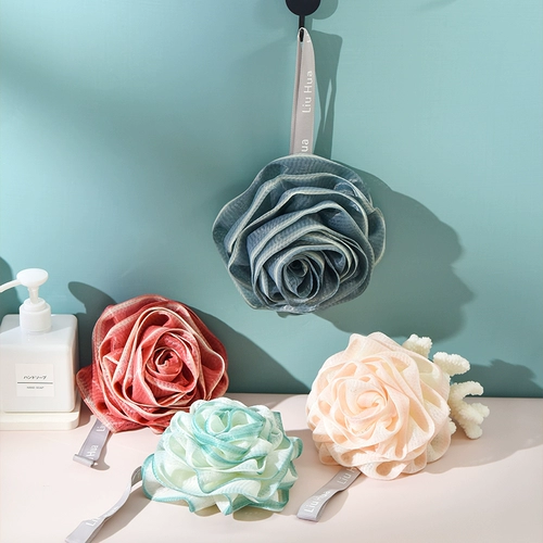 Большое милое банное полотенце с розой в составе, шарик для ванны