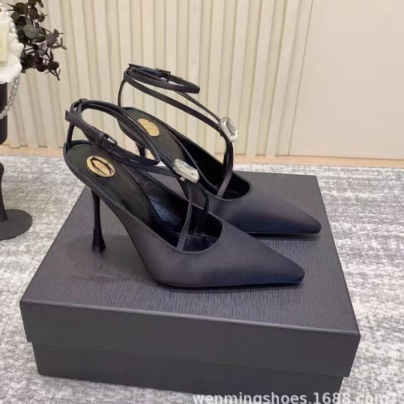 牛牛三宝2025新款时髦超高跟奢华水钻尖头凉鞋女真丝性感细跟女鞋