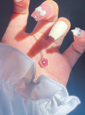 女气质温柔轻奢纯欲小桃花朵项链