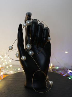 跨境新品鬼手摆件创意手掌壁挂置物架恐怖万圣节装饰品道具展示架