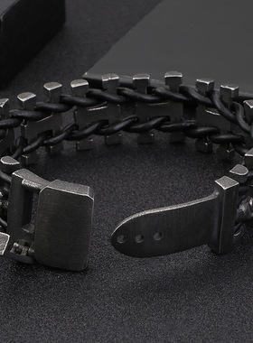 皮绳手链不锈钢男士机车手镯欧美跨境个性复古色厚重骷髅头