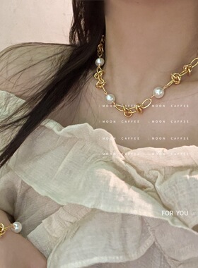 珍珠项链法式女复古气质复古冷淡风锁骨链女重工轻奢打结链条