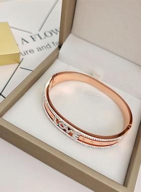 手镯女开口手环小众设计潮牌饰品2022新款玫瑰金钛钢简约