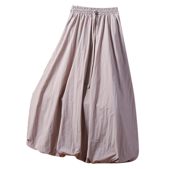 Unique and stunning lace-up bud skirt