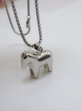 松萌不锈钢小马双层吊坠项链女