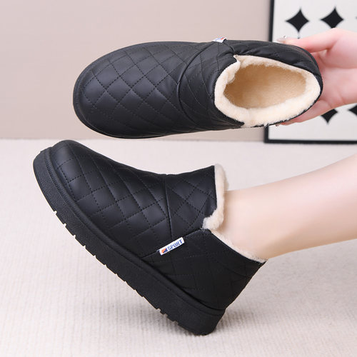 新款冬季老北京布鞋女鞋雪地靴加绒加厚舒适保暖休闲防滑女棉靴 - 图2