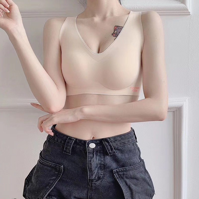 依纽芝驼背矫正无痕vs背背佳女文胸 依纽芝文胸