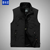 Multi-pocket casual vest for men, comfortable and breathable for dad