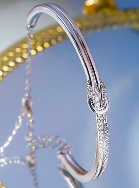 莫桑石半圈蝴蝶结手镯