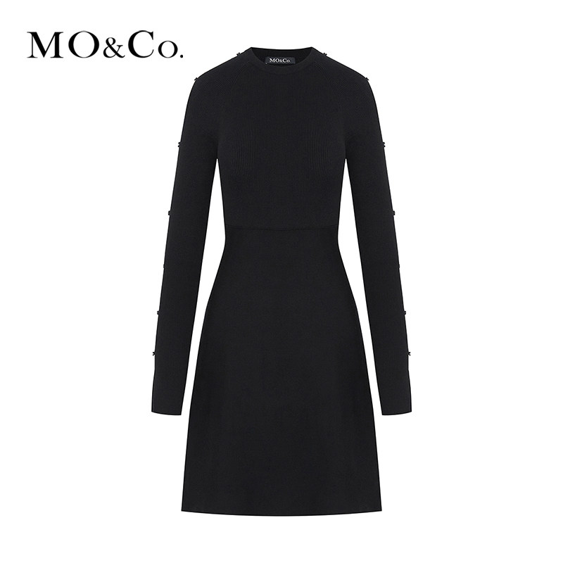 小黑裙moco冬新品a摆摩安珂连衣裙 moco摩安珂outlets店连衣裙