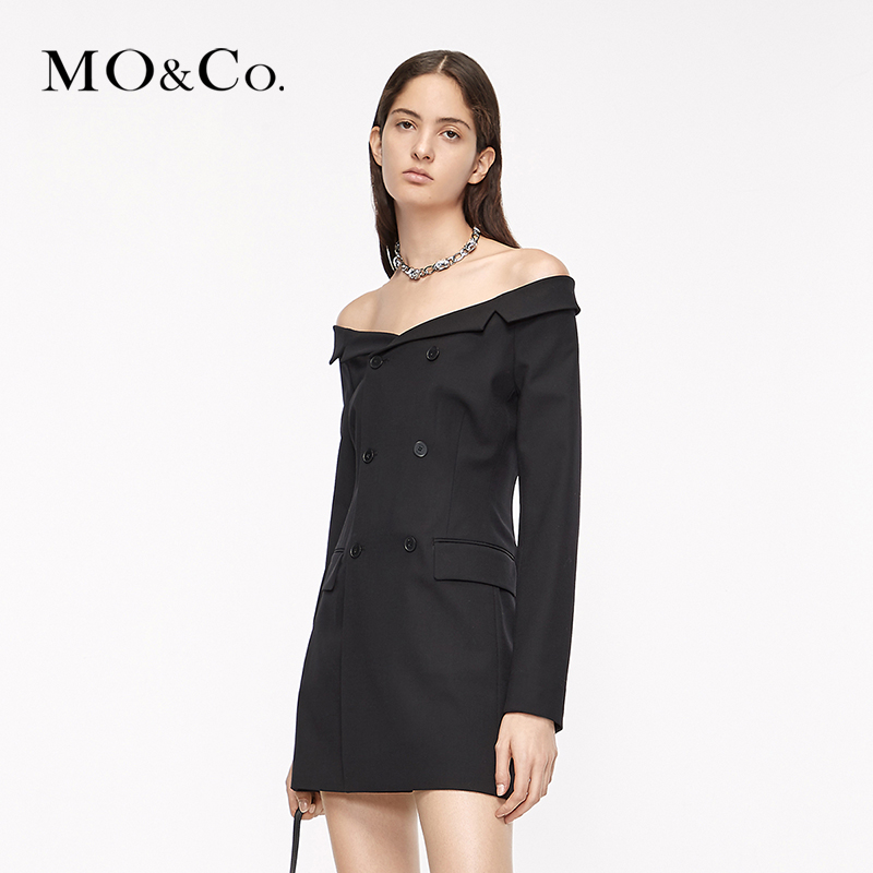 moco春秋季新品露肩摩安珂连衣裙 moco摩安珂outlets店连衣裙