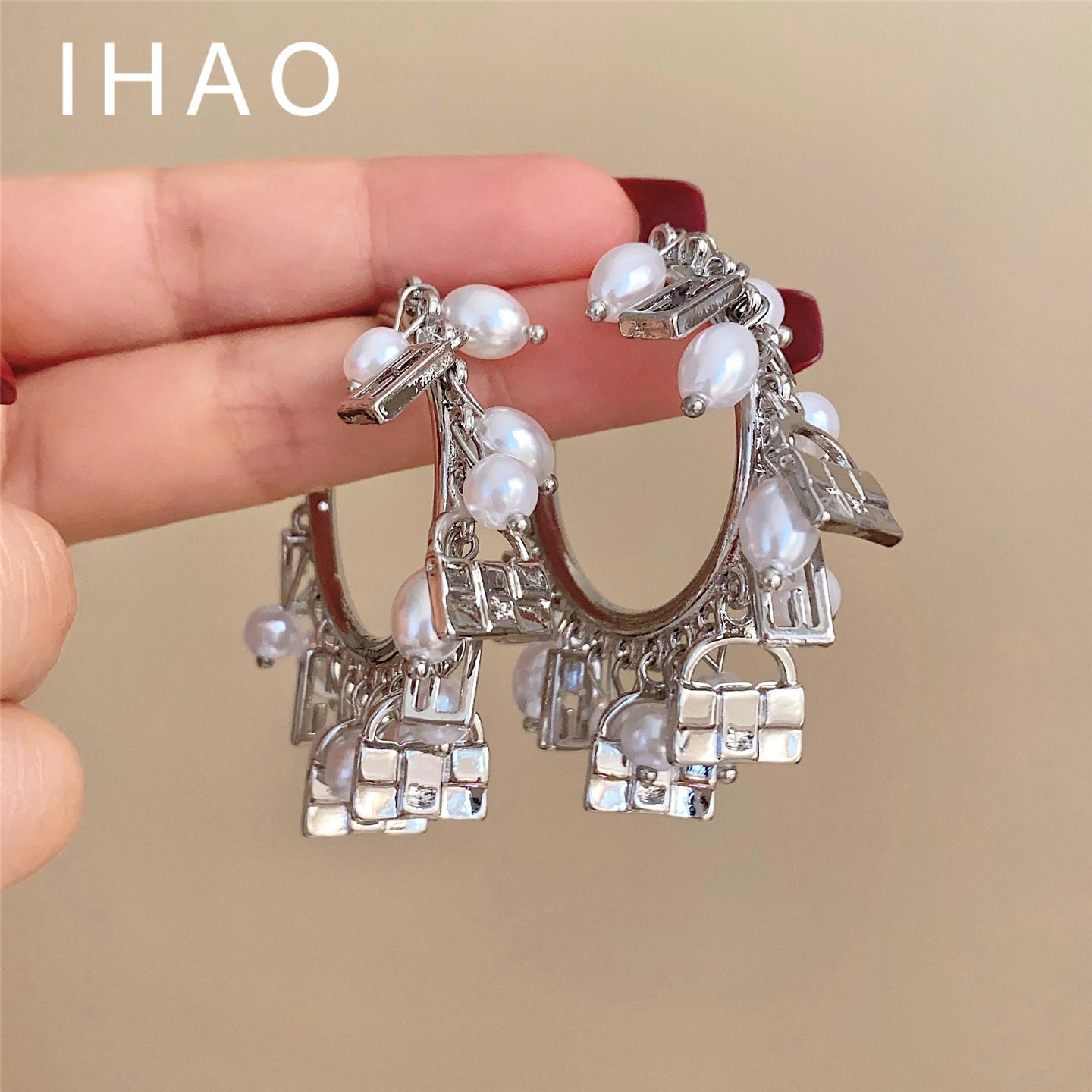 珍珠流苏C形耳环小众设计感夸张耳圈女网红高级感轻奢港风耳饰潮,淘宝优惠券,粉丝福利购,淘宝优惠卷