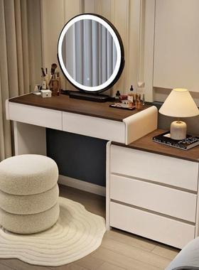 新款实木梳妆台卧室现代简约小户型北欧轻奢化妆桌收纳柜一体妆台