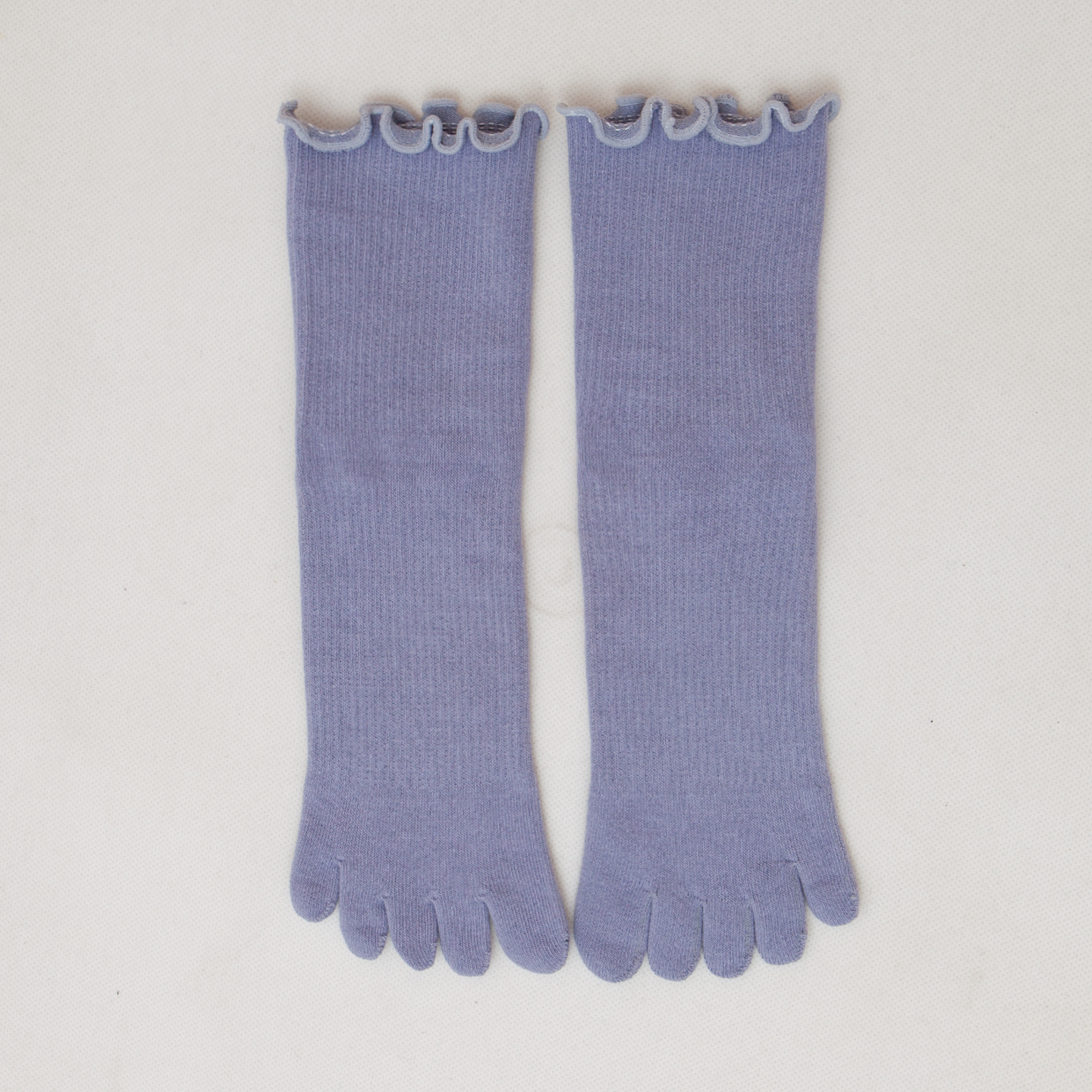 Loose fingered cotton socks for women, elegant middle tube socks