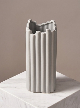 简约陶瓷竖纹花瓶摆件客厅插花