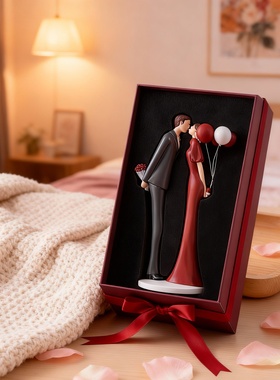 情侣亲吻手工雕像摆件浪漫礼物