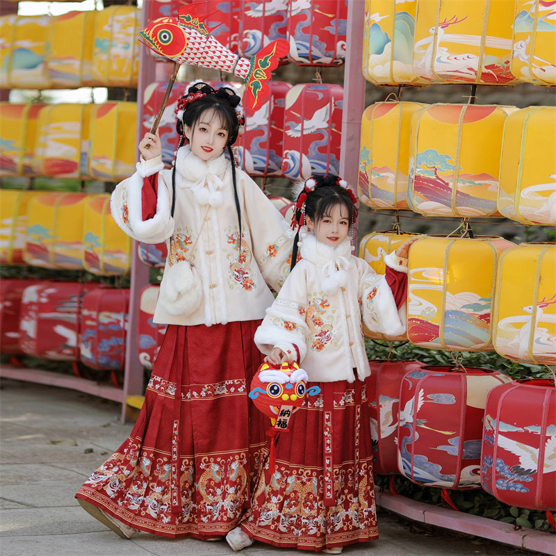 凝紫萱_玉玲珑 原创亲子装母女汉服2025新款冬季加绒加厚拜年服,淘宝优惠券,粉丝福利购,淘宝优惠卷