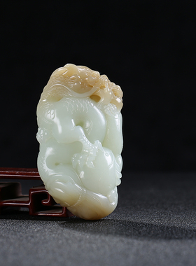 和田玉且末糖青白玉生肖龙手把件