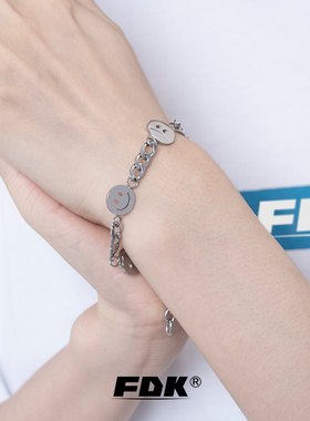 嘻哈风钛钢高级感原创日式手链