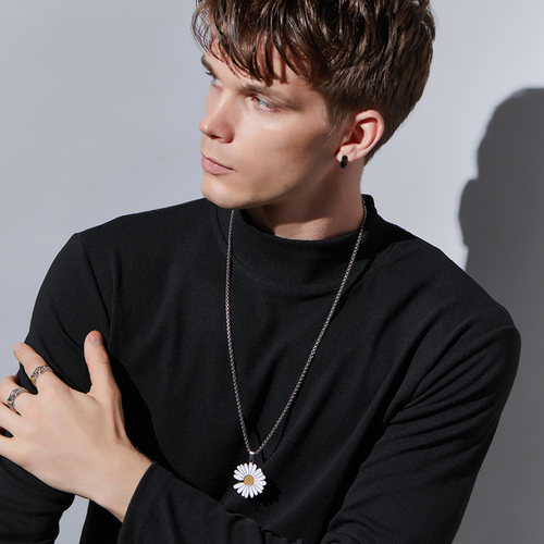 FDK正品太阳花毛衣项链男同款GD雏菊潮吊坠女Ins钛钢卫衣送男友 - 图0