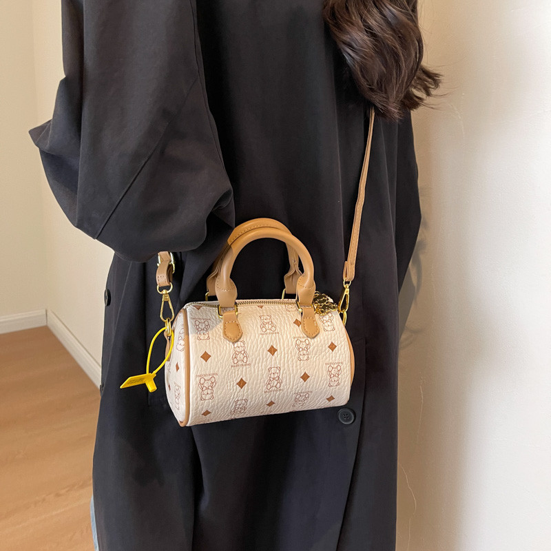 麦多熊包包女2025新款小众设计波士顿手提斜挎包休闲百搭单肩包潮,淘宝优惠券,粉丝福利购,淘宝优惠卷