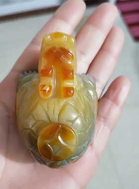 天然黄玉玛瑙玉髓手把玩龙龟挂件腰挂汽车饰品龙龟小摆件
