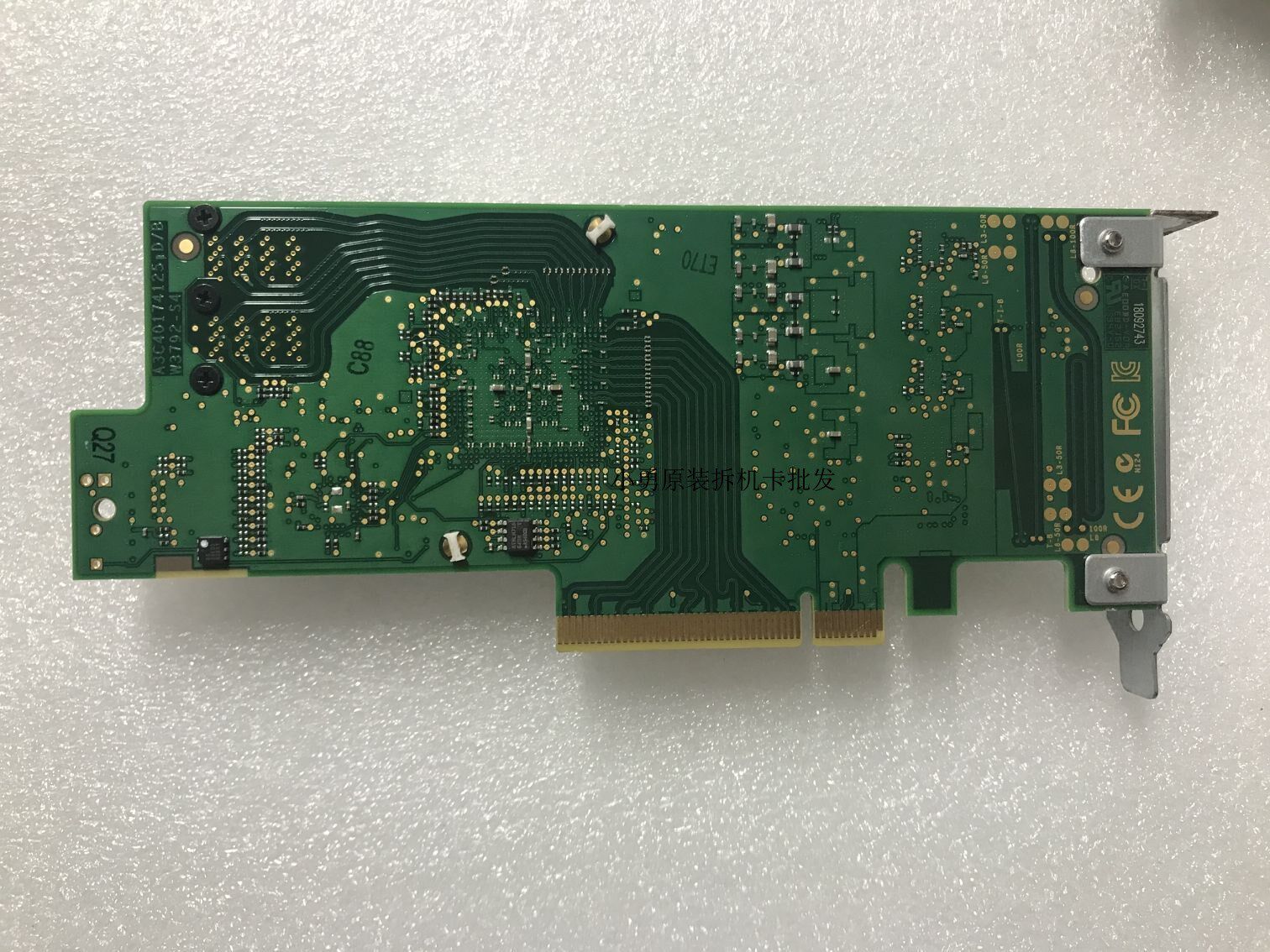 富士通lsi sas3008 9341-8i阵列卡 pfz连接器
