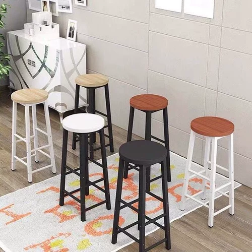 Бар стул молочной чай магазин с высоким содержанием брусного бара и стул домашний барный барный столик простые железные арт фронт настольный стол и стул